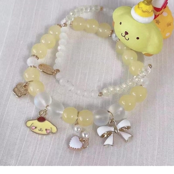 Charming Gold and Cream Beaded Bracelet - Picture 3 of 4